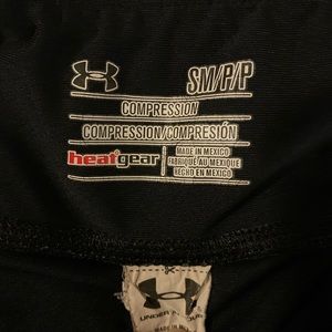 Under Armour Pants - UNDER ARMOUR BLACK COMPRESSION TIGHTS Under Armour Pants - UNDER ARMOUR BLACK COMPRESSION TIGHTS